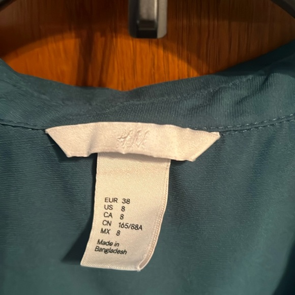 H&M Long Sleeve Green Blouse - Picture 3 of 6